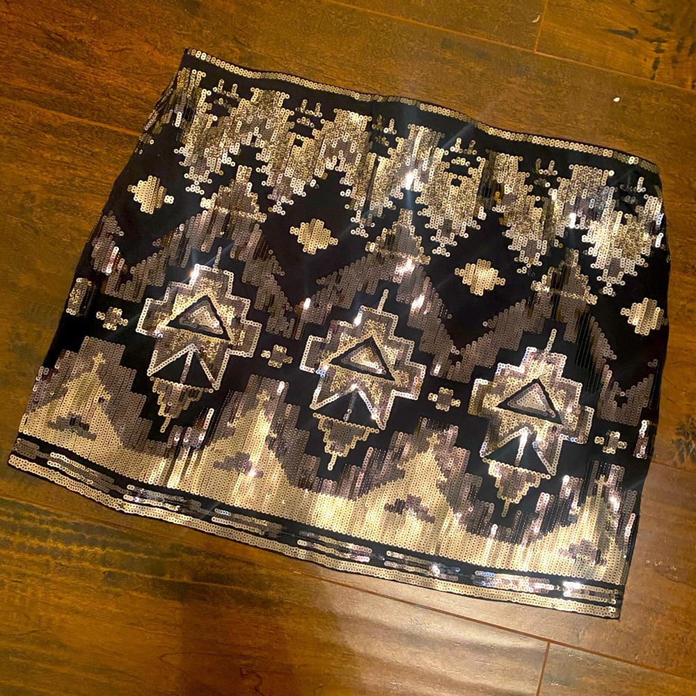 Express sequence holiday mini skirt